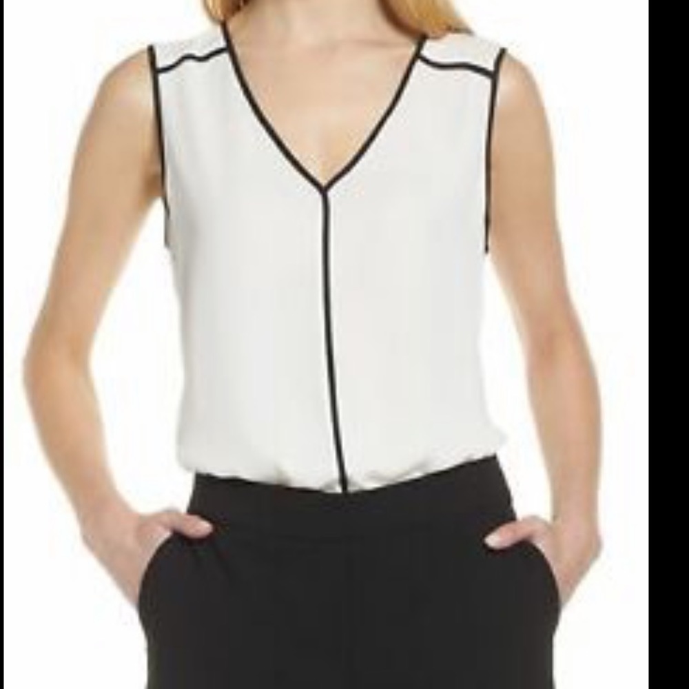 Halogen white sleeveless blouse with black trim